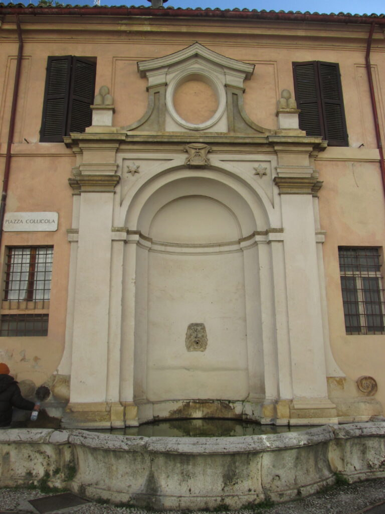 Fontana di Piazza Collicola