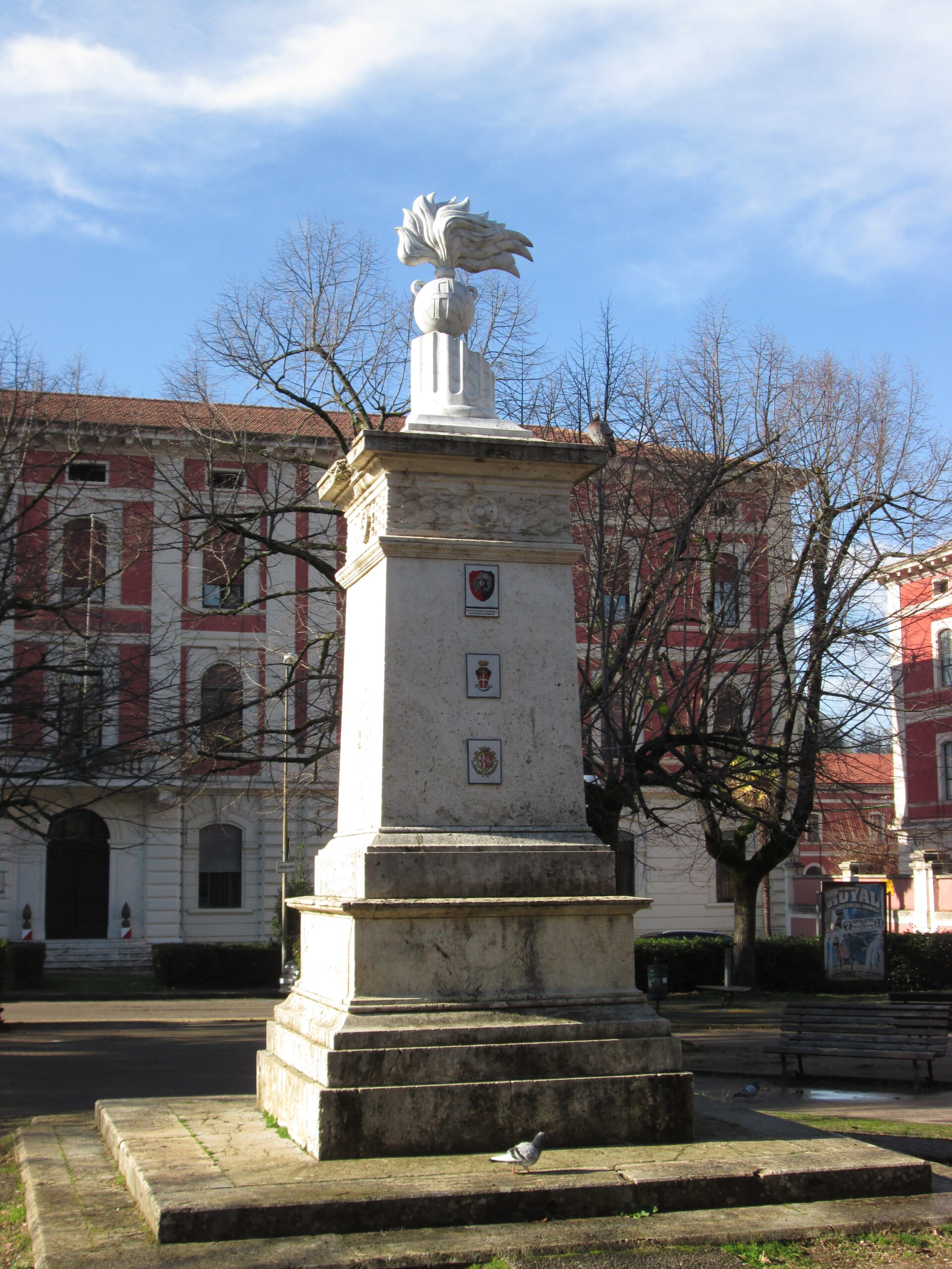 Monumento Al Carabiniere - MySpoleto