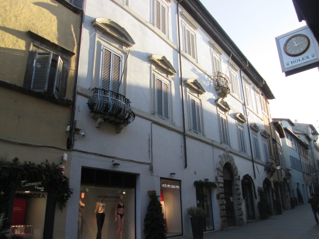 Palazzo Benedetti Accoramboni (2)