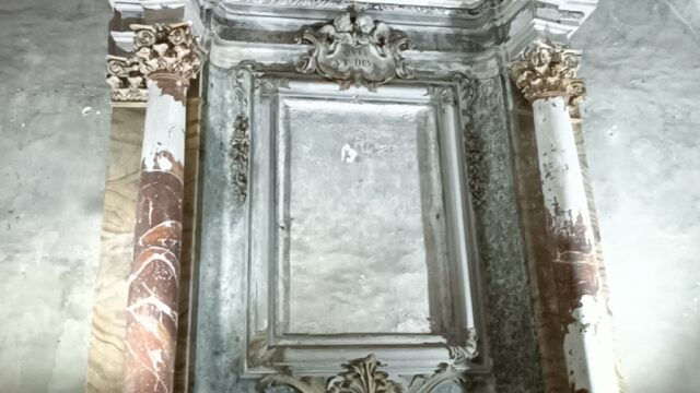 altare di destra a Sm Misericordia