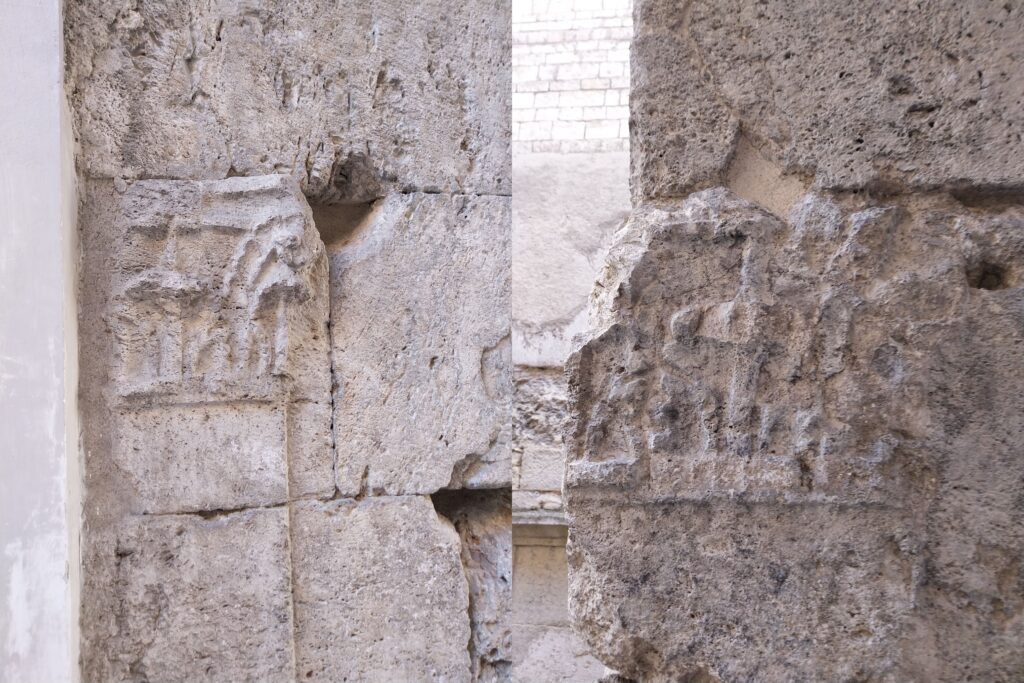 Capitelli dell’Arco di Druso