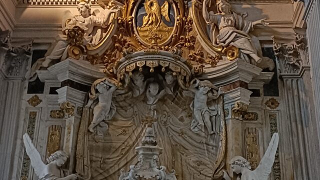 Tabernacolo e altare della Cappella del SS sacramento