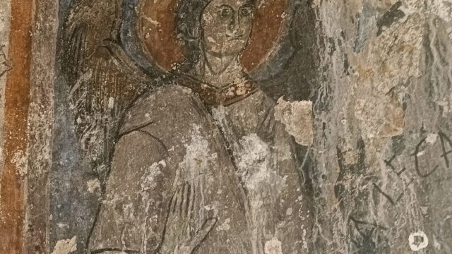 Affresco nella grotta di San Leonardo 2