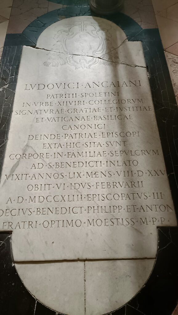 Ludovico Ancajani nel presbiterio del Duomo