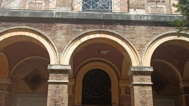 Sacello del collegio di Propaganda Fide tomba Sbarretti