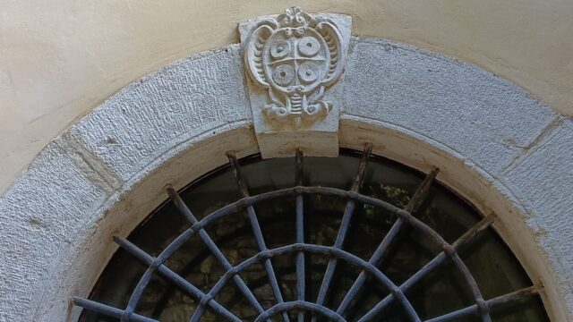 Stemma Leti a Palazzo Leti