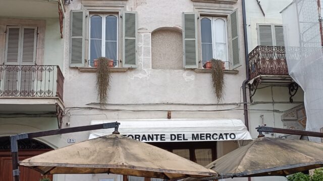 la prima bottega del caffè