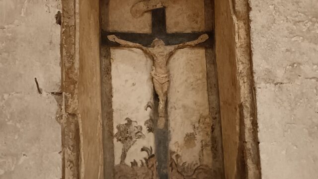 Nicchia con Cristo alla Rocca