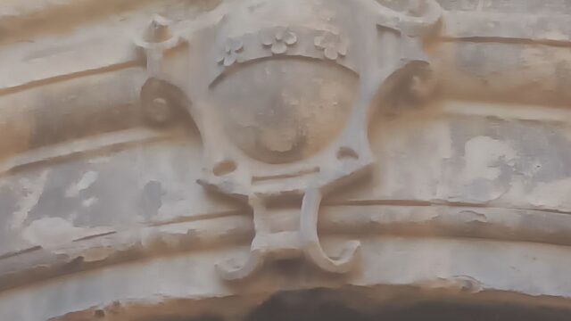 Stemma in via dell’Angelo