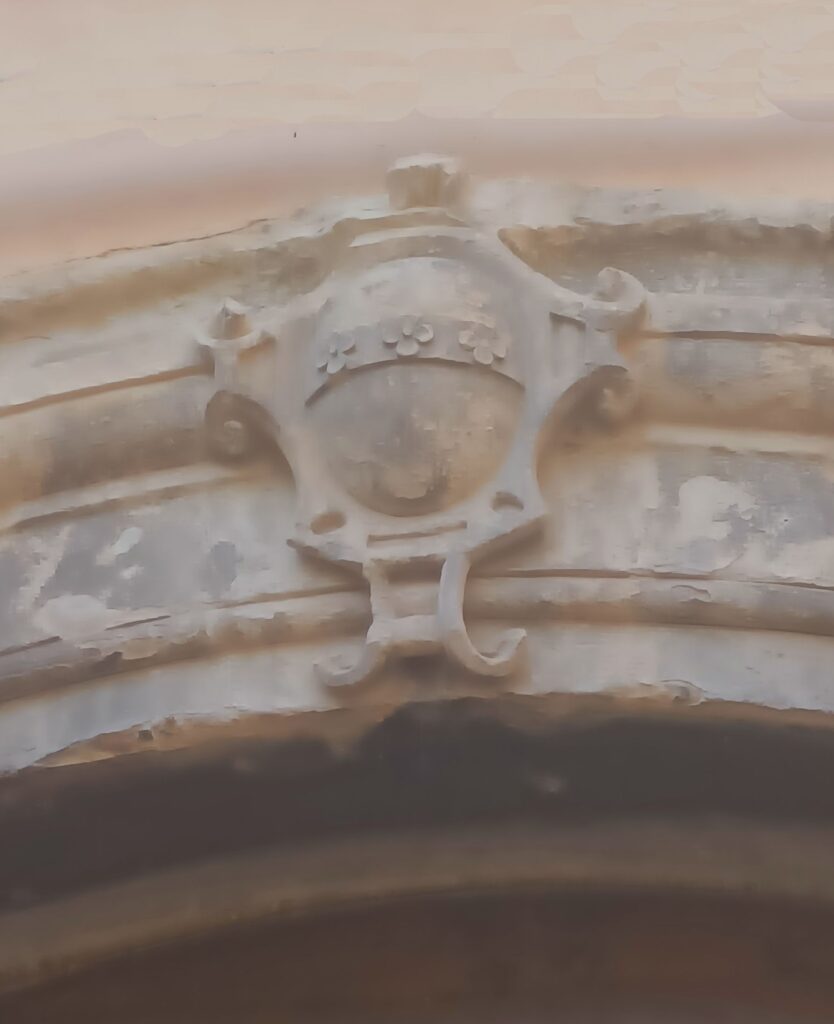 Stemma in via dell’Angelo