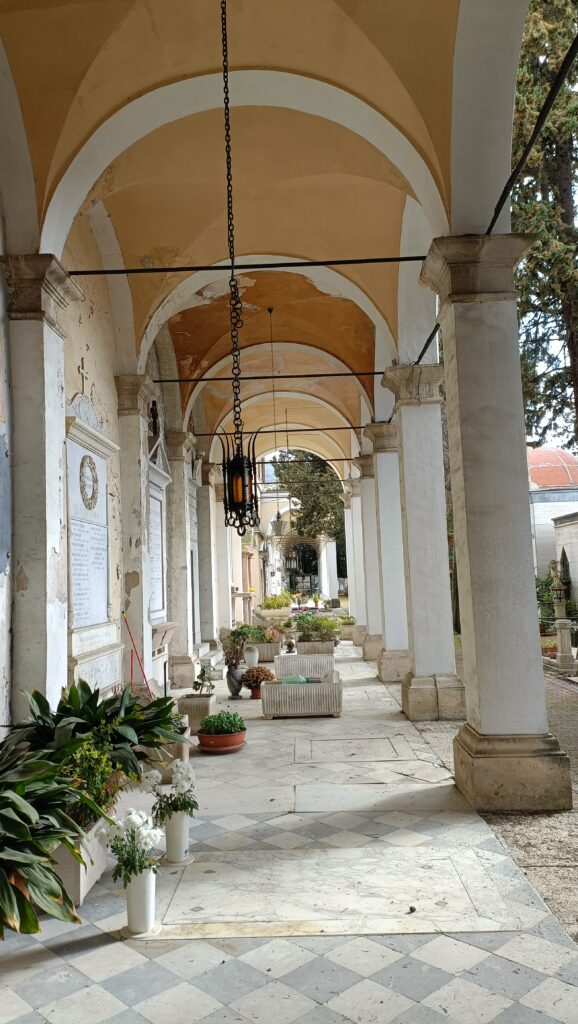 Portici del cimitero di Spoleto