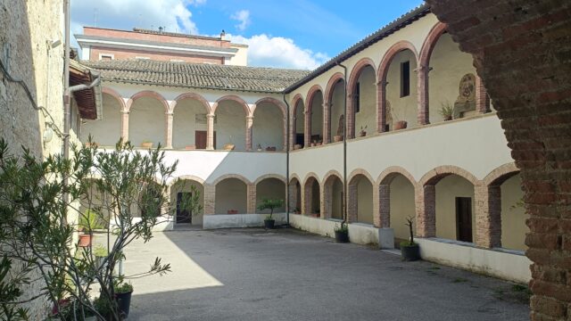 chiostro di san gregorio