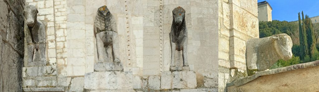 protomi bovine sul Duomo