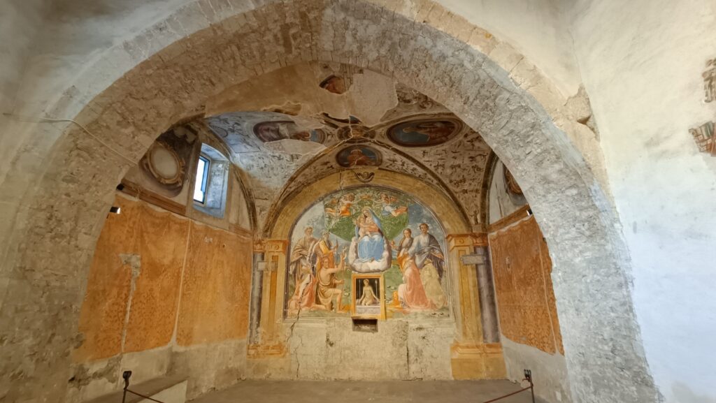 Presbiterio ed affreschi in SS Giovanni e Paolo